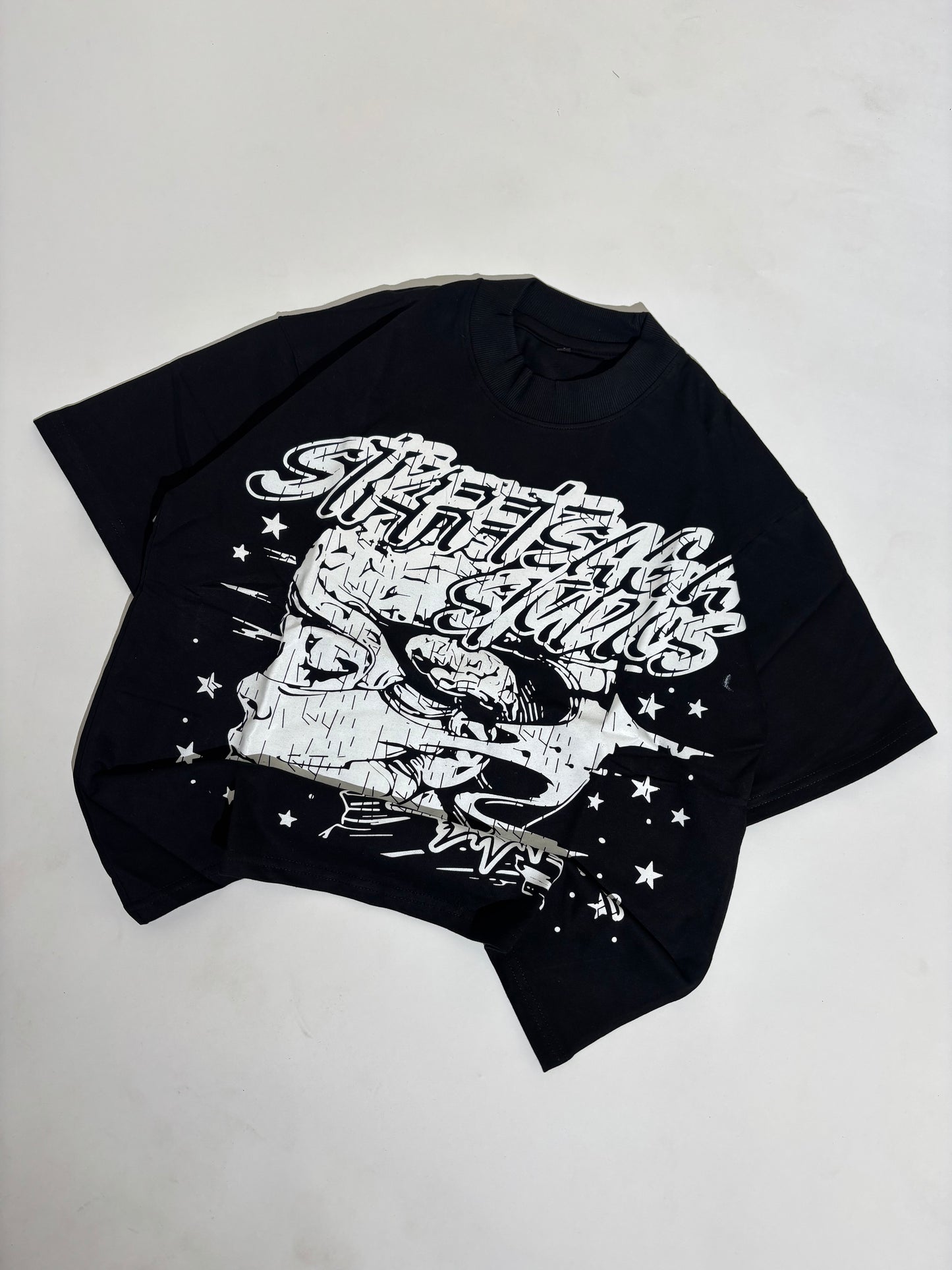 Street black cropped oversized tee