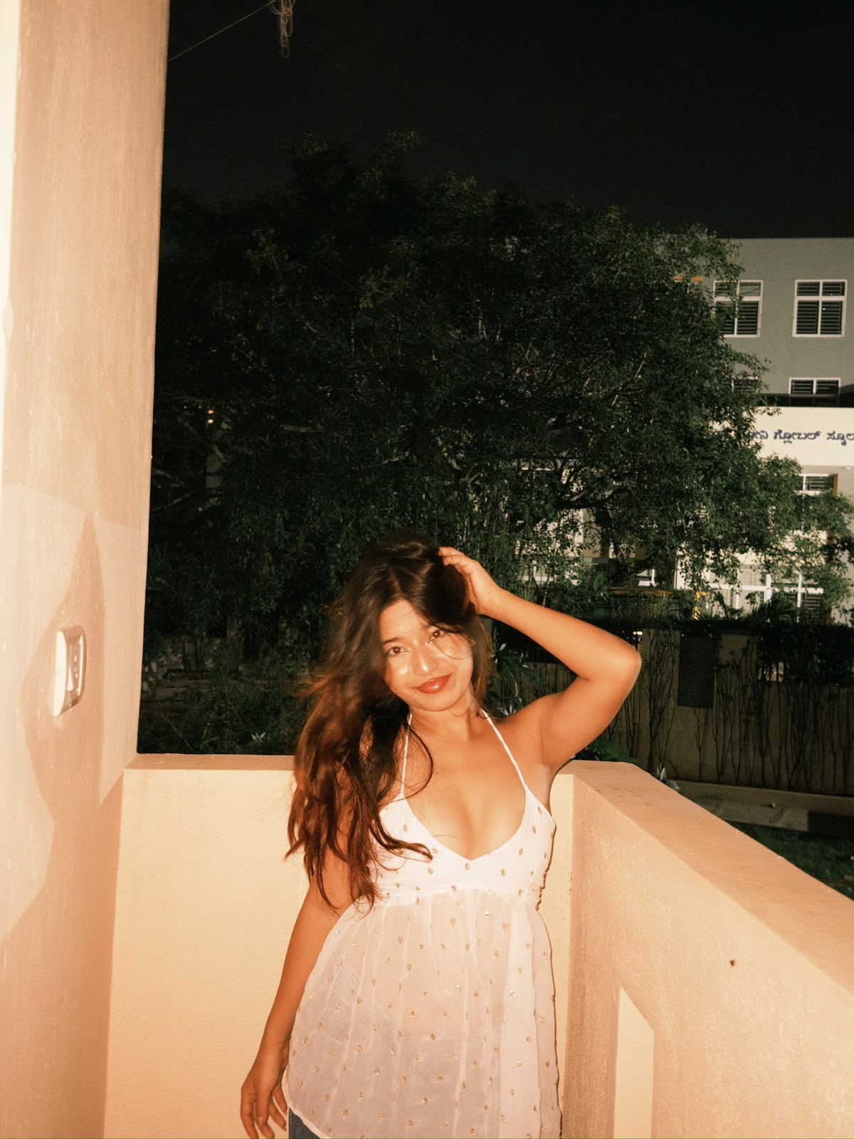 Roshini white sleeveless