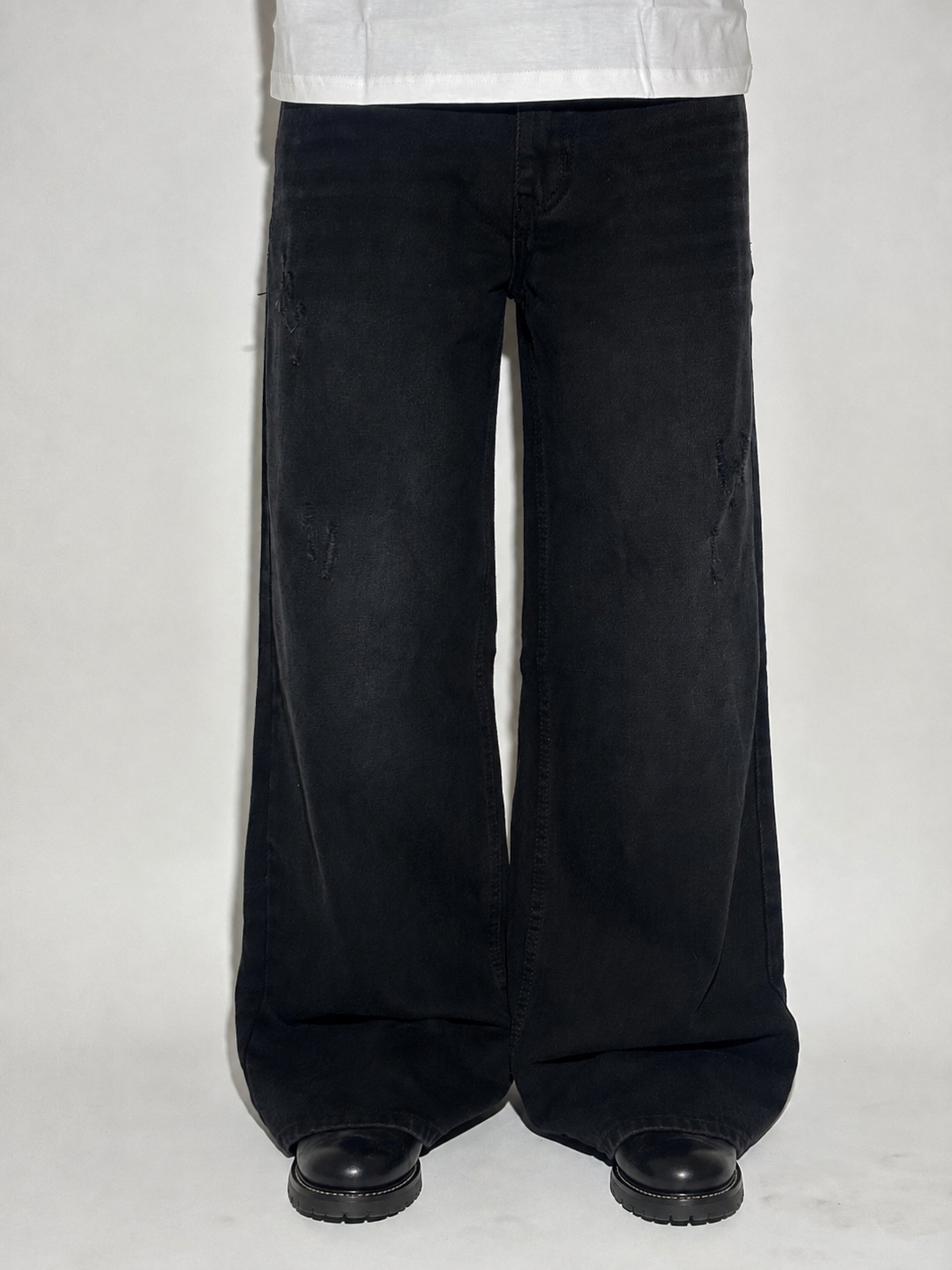 Shade 48 baggy jeans