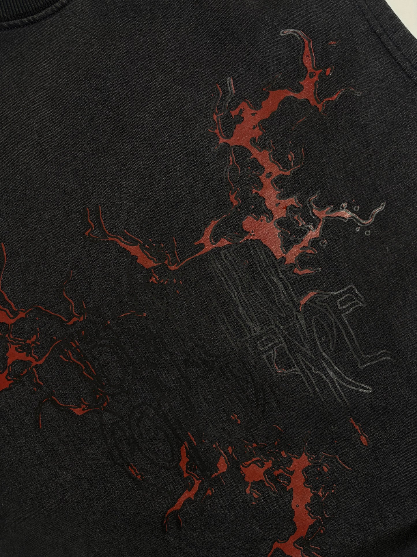 Red thunder lava wash vest
