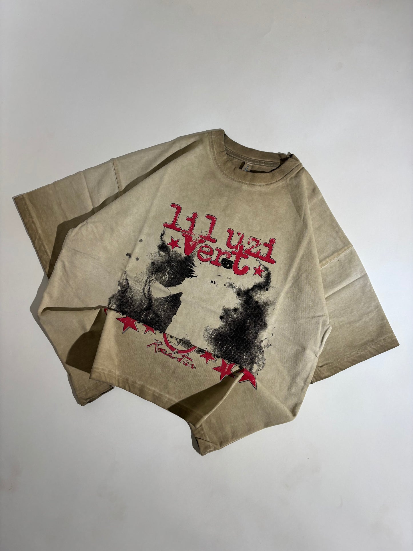 Uzi beige faded oversized tee