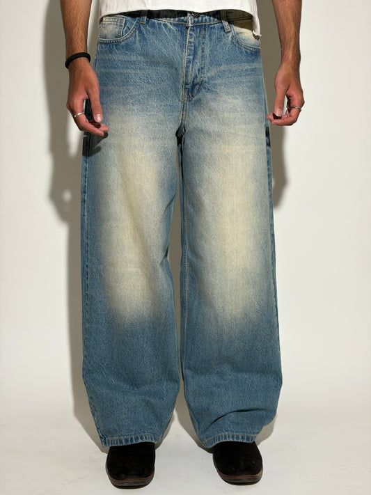 Shade 18 baggy jeans