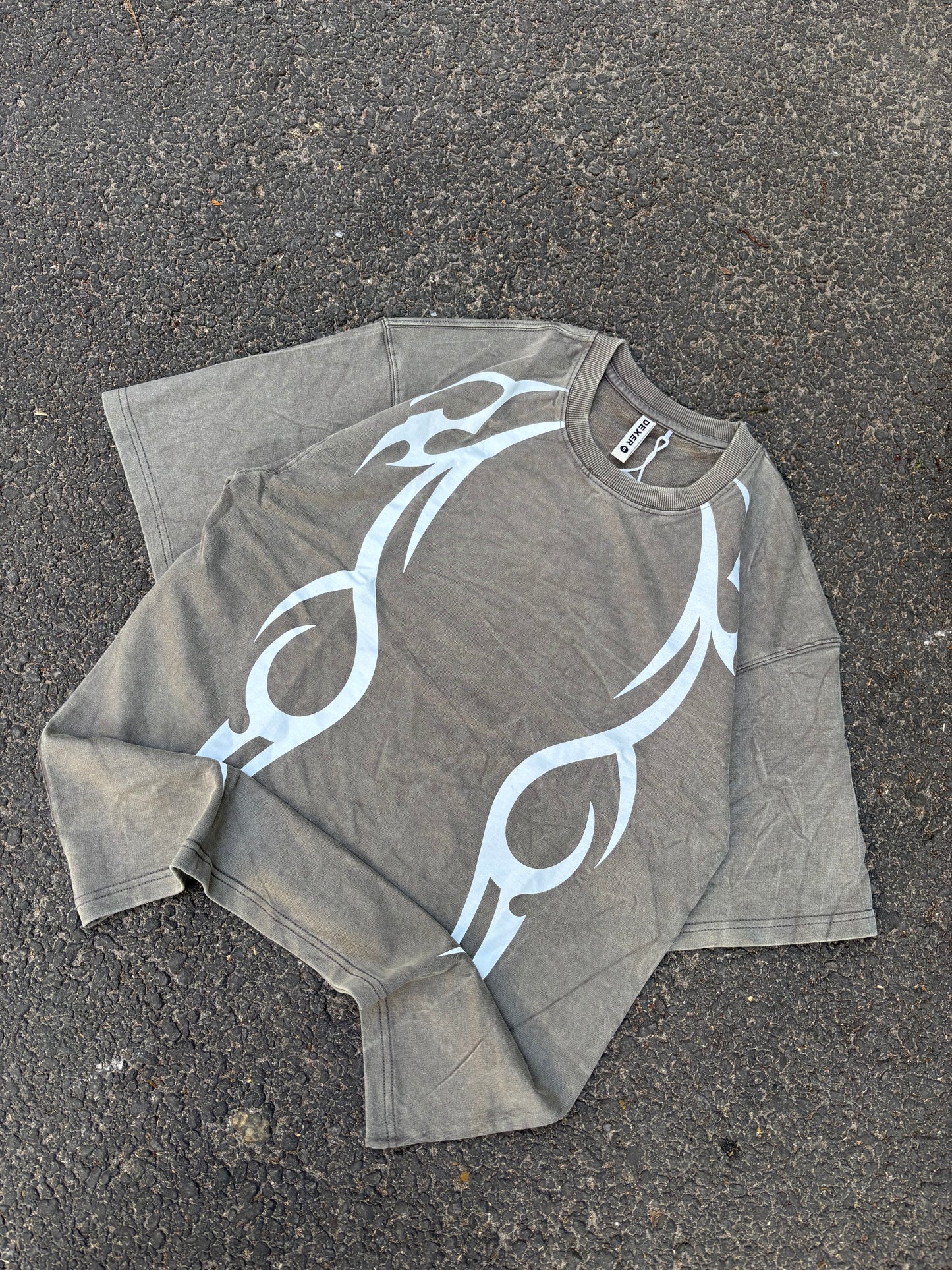 Wave acid wash oversized tee