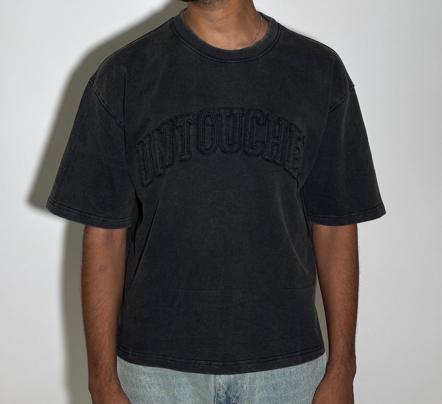 Uncontrolled boxy tee