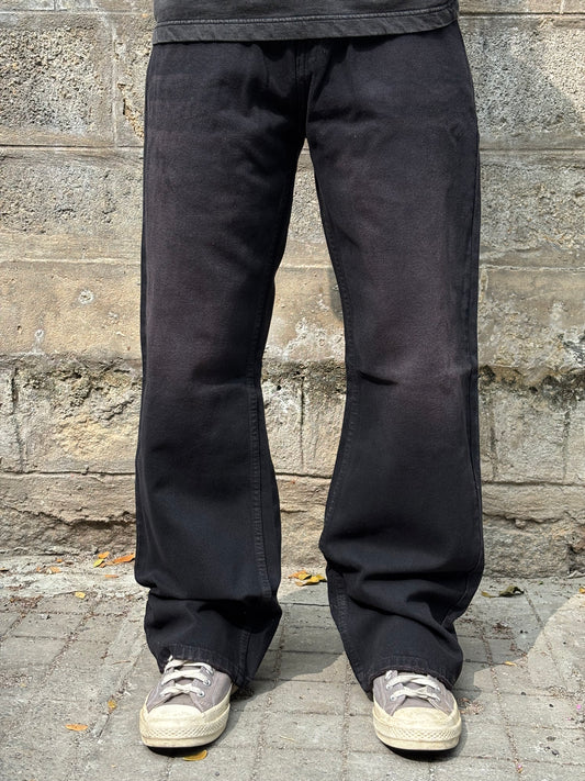 Black shade baggy jeans