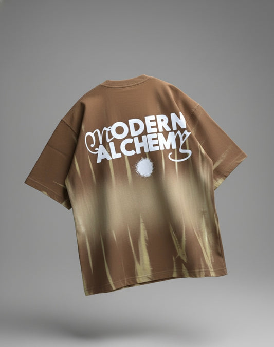 Modern oversized tee