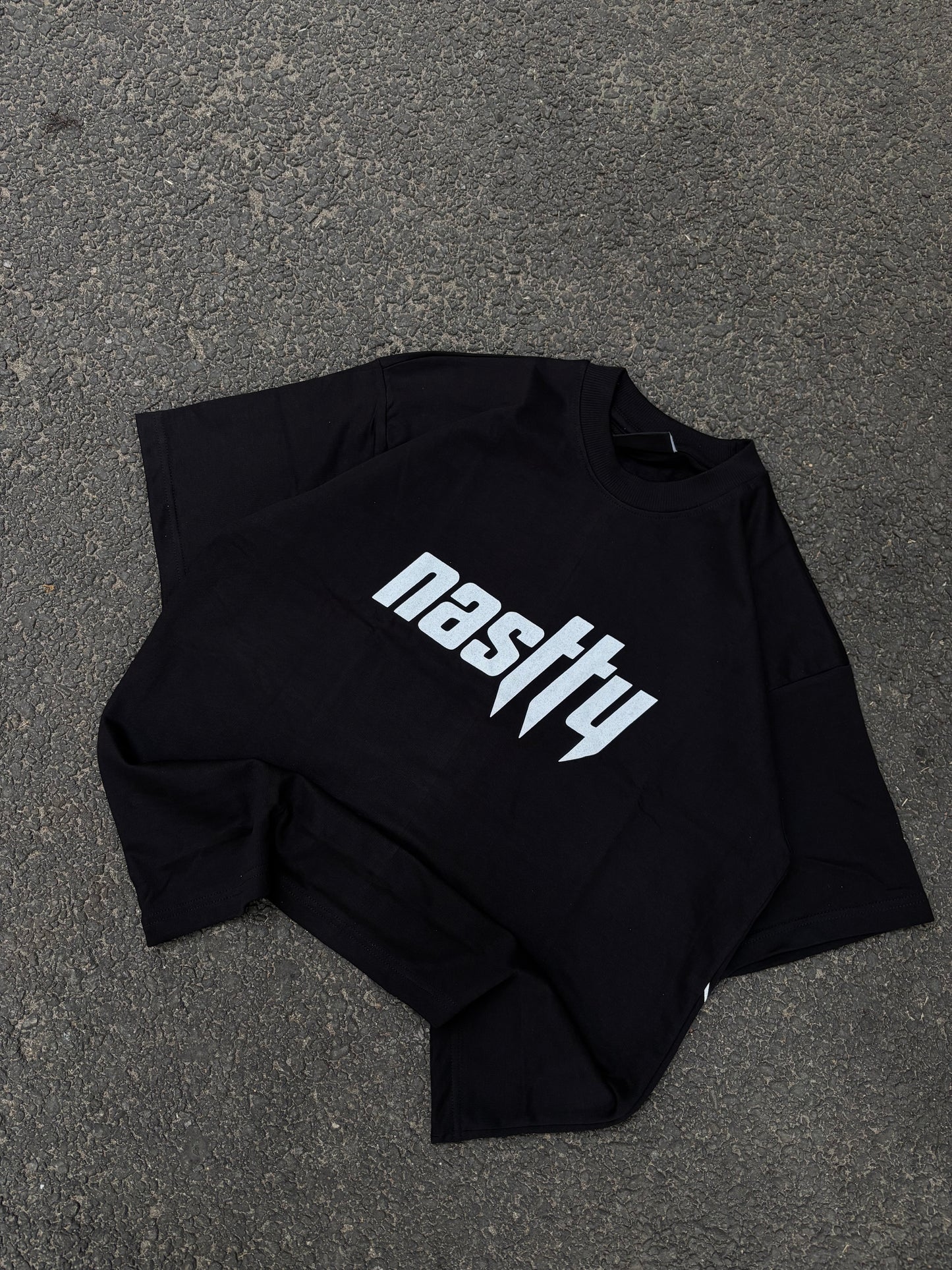 Chainsaw black oversized tee