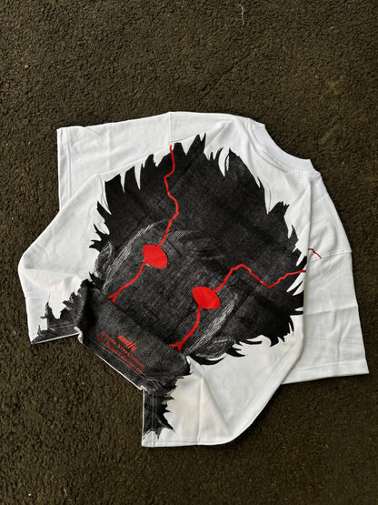 Red eyes white oversized tee