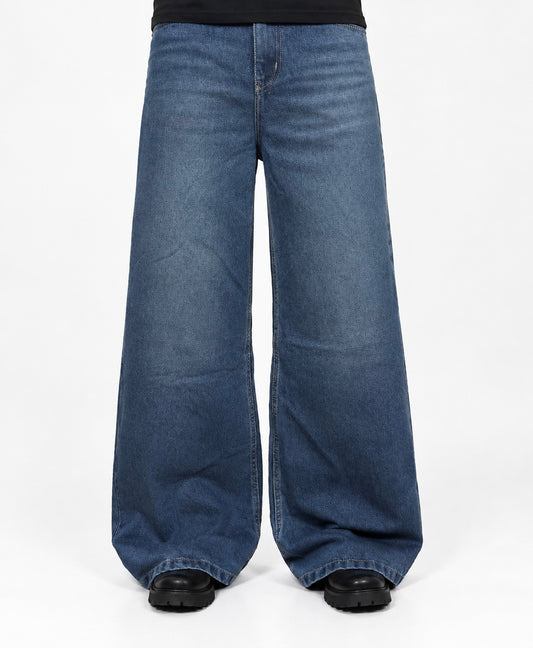 Shade 4 baggy jeans