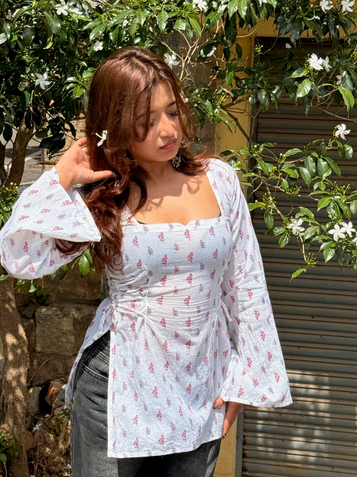 Aaira white full sleeve kurti