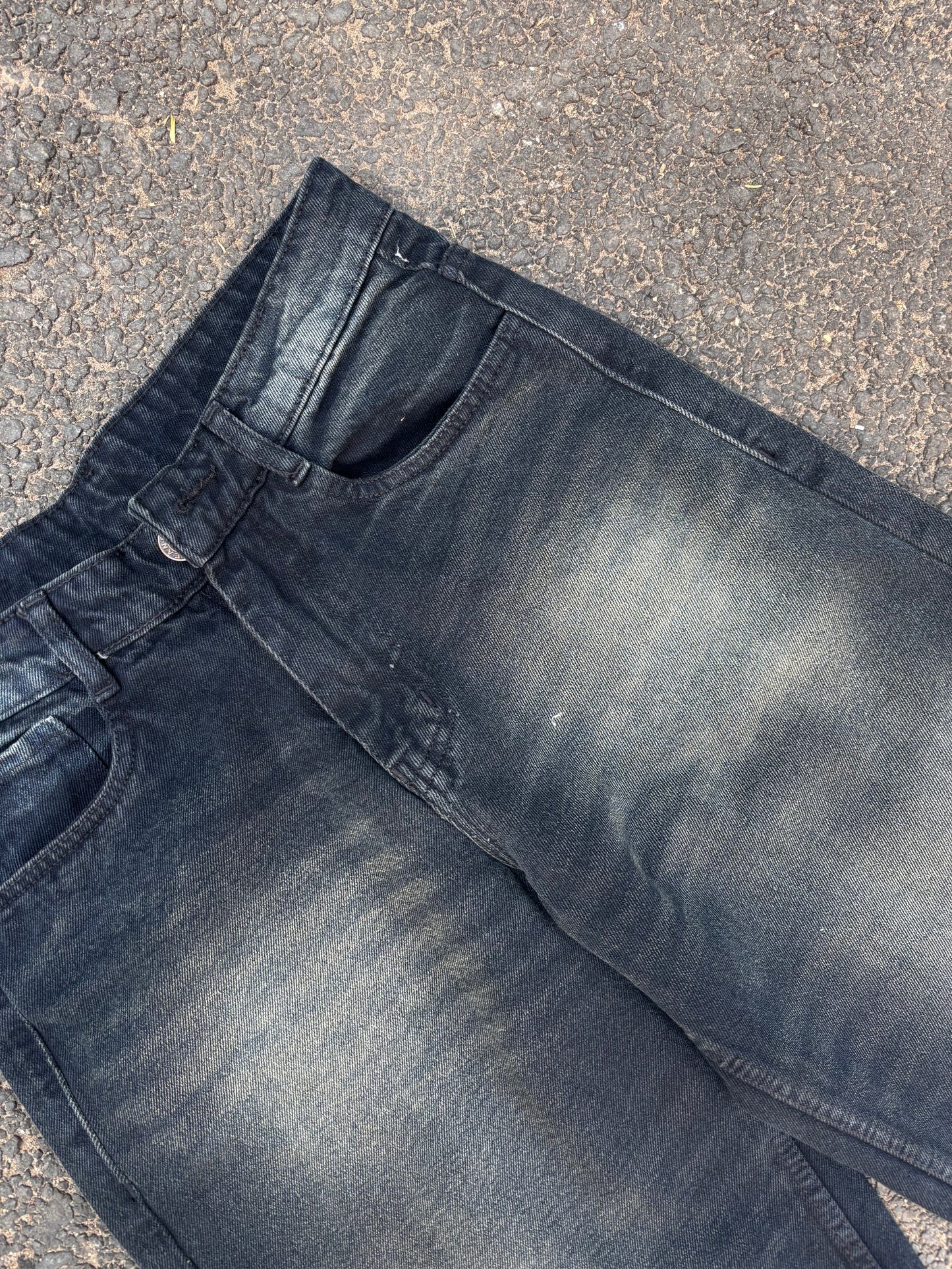 Black baggy jeans
