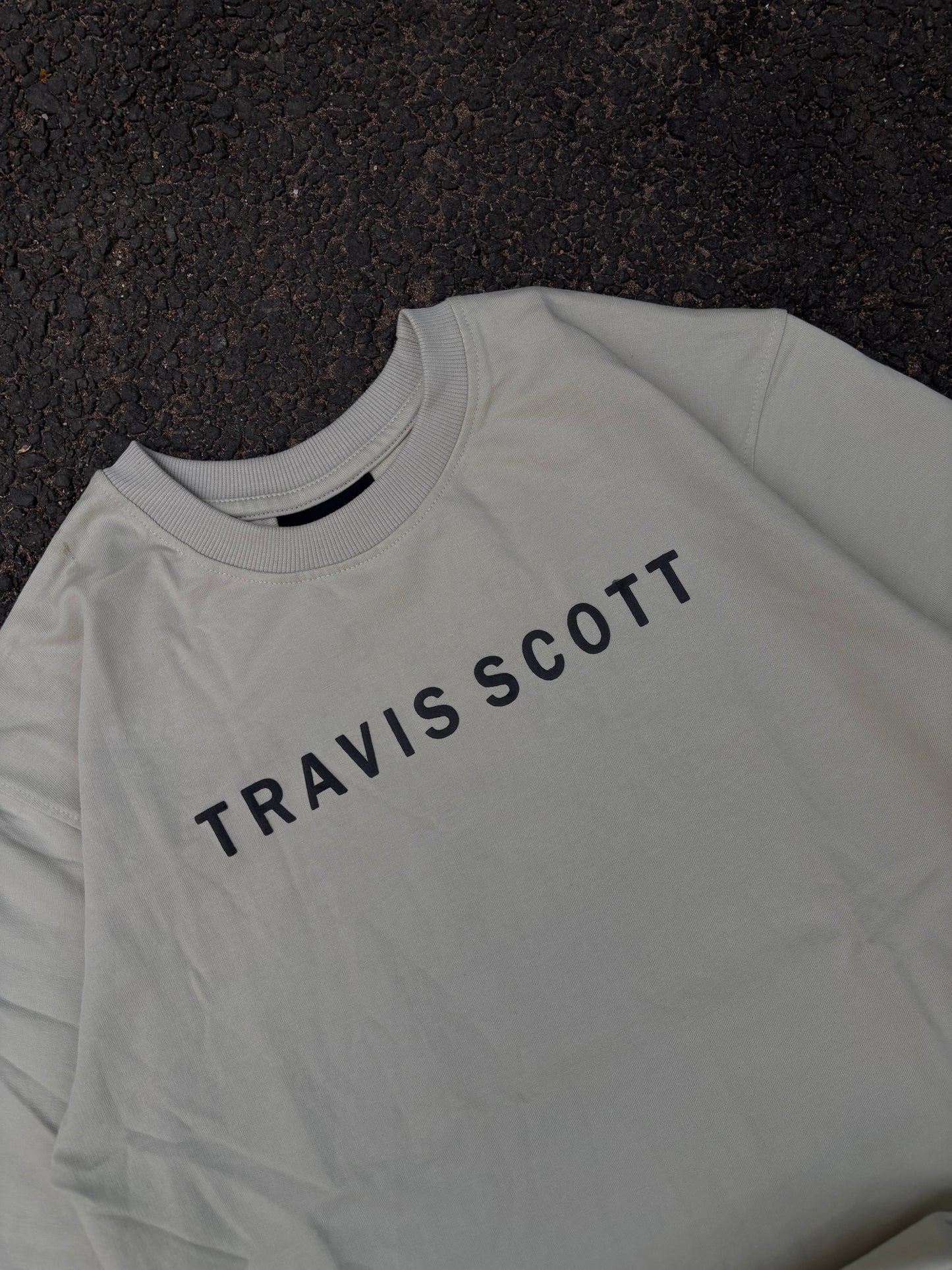 Travis Scott oversized tee