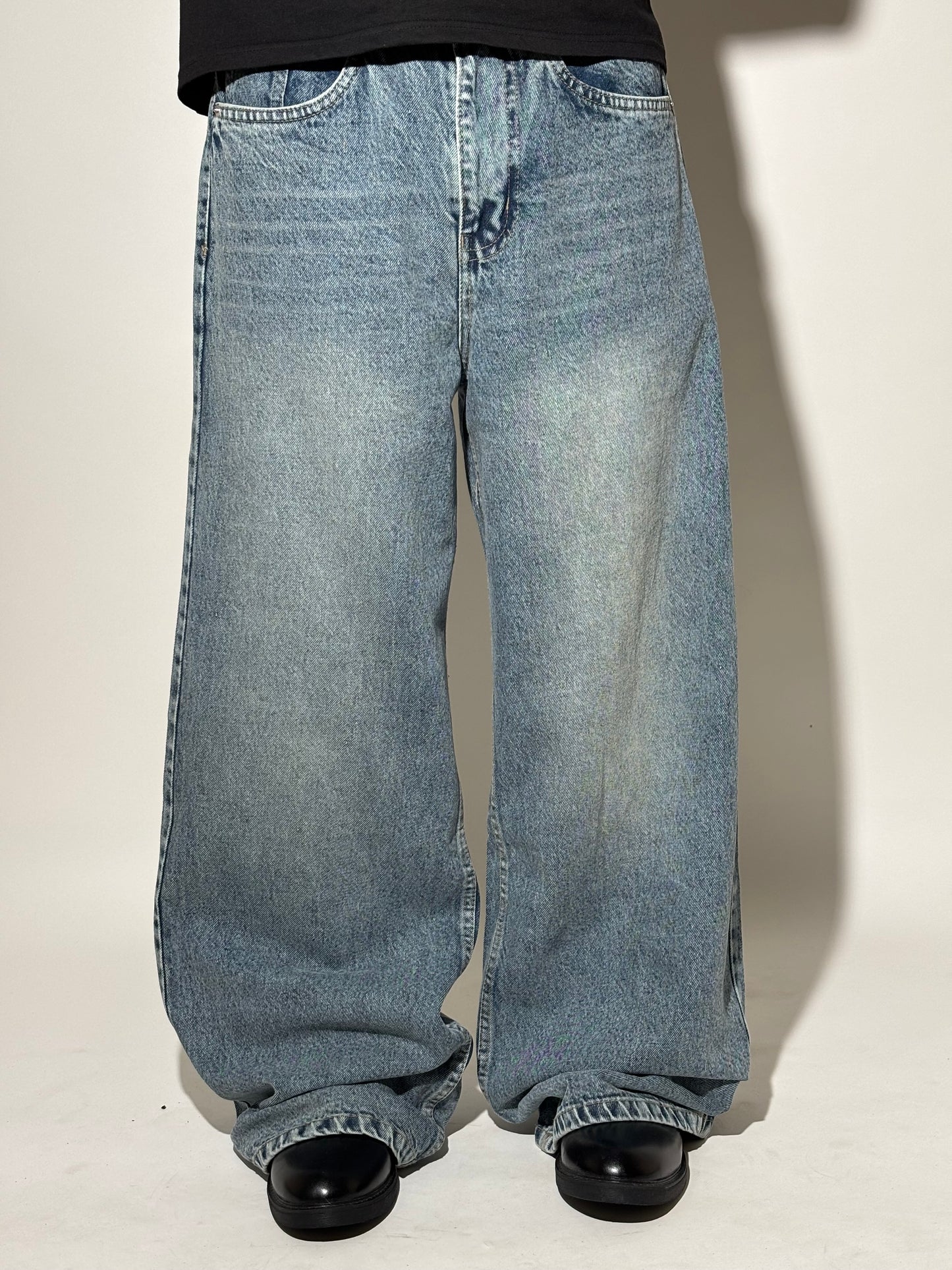 Shade 33 baggy jeans