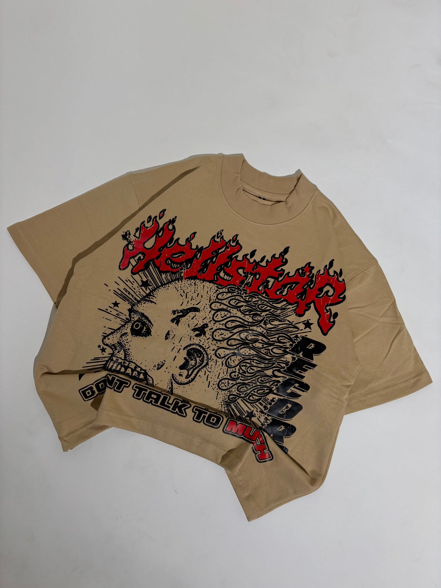 Hell red cropped oversized tee