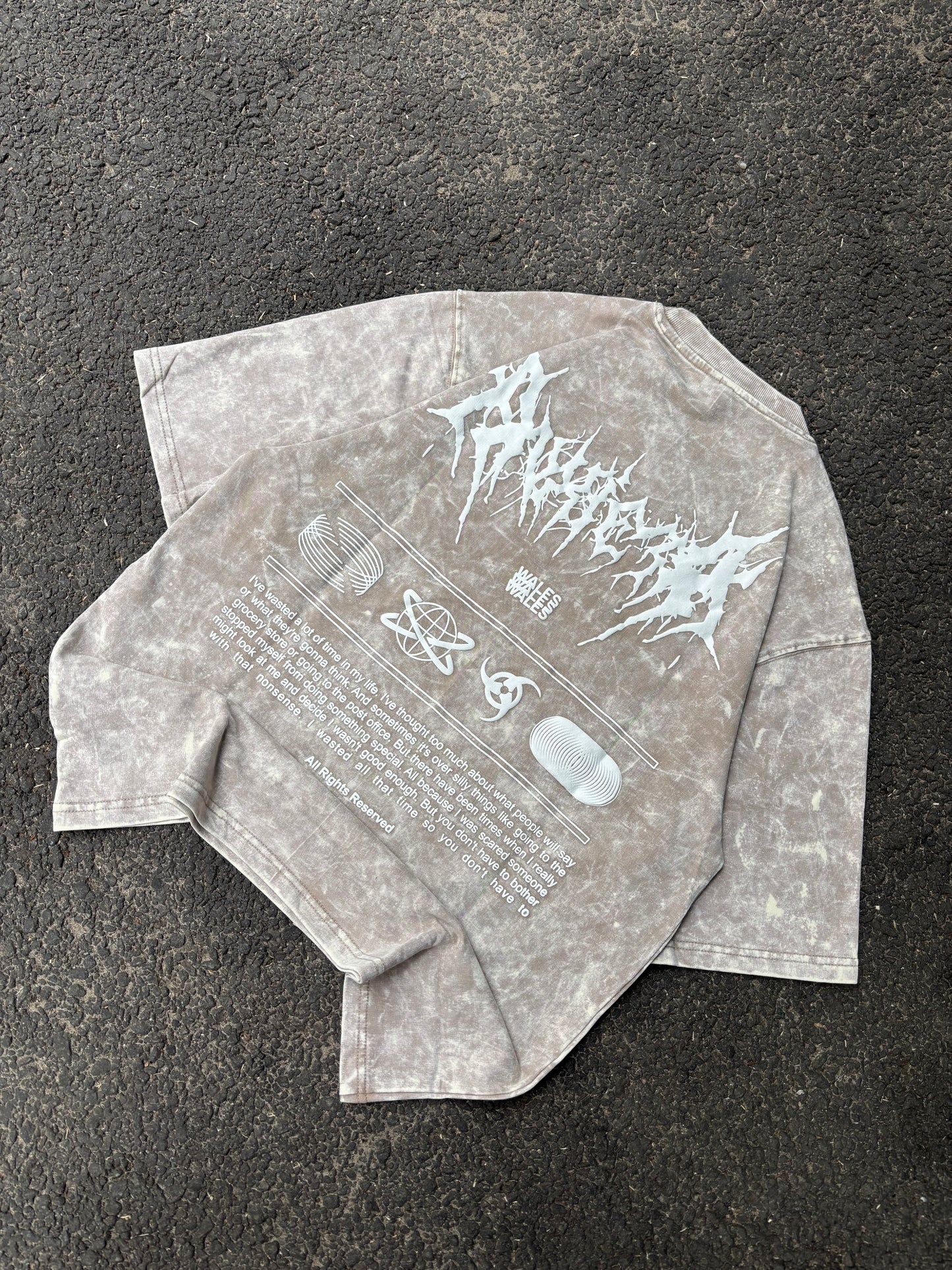 Wales beige oversized acid wash tee