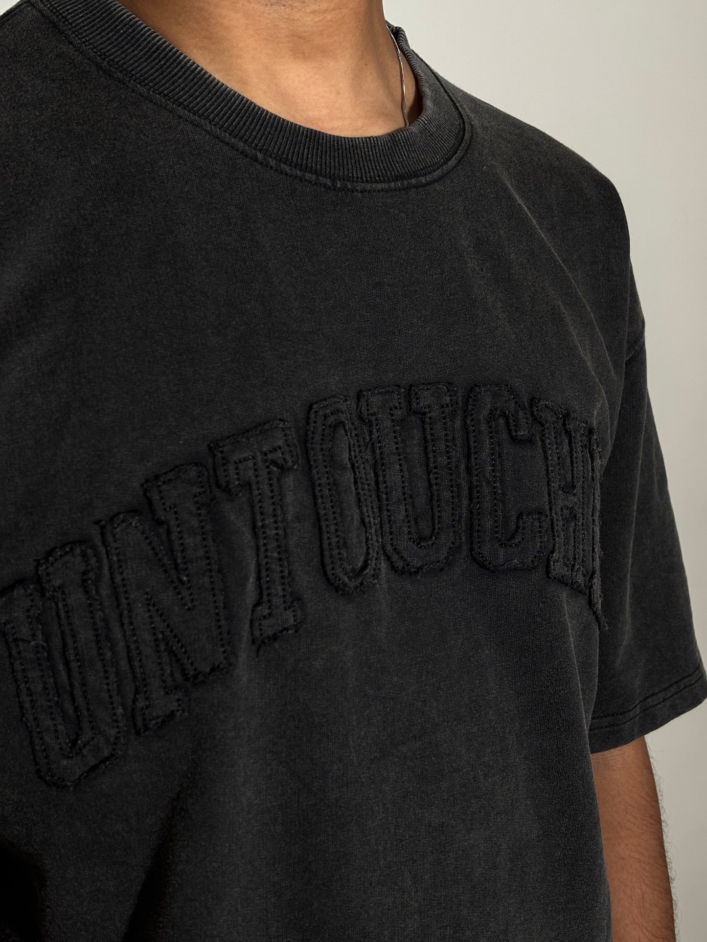 Uncontrolled boxy tee