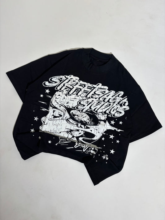 Street black cropped oversized tee