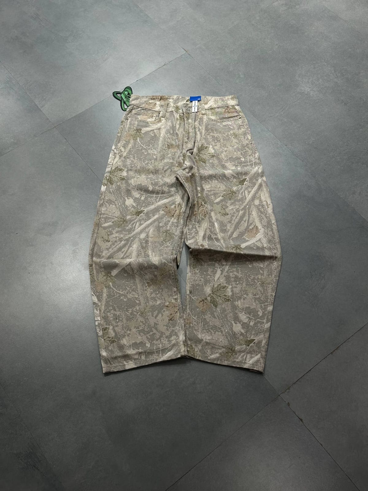 Light real tree camo